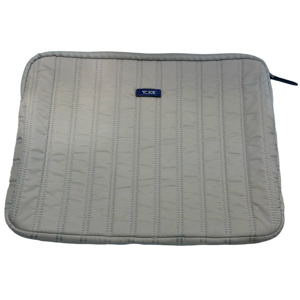 Tumi Laptop IPad Sleeve quilted padding
